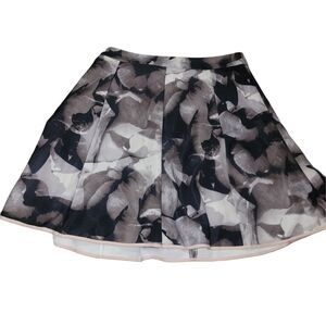 Mossimo Black and Gray Women's A-line Mini Skirt Size 4